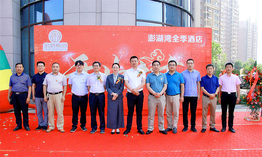 5f15157458af2.jpg 08.jpg