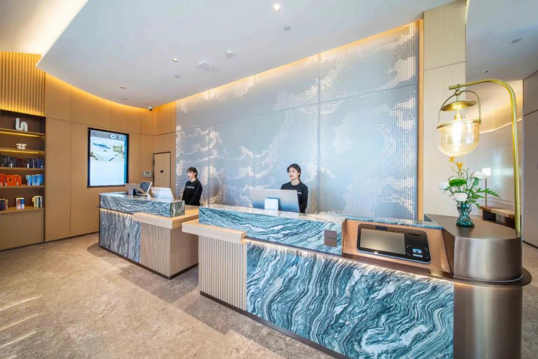 6788d08011800.jpg 13.jpg