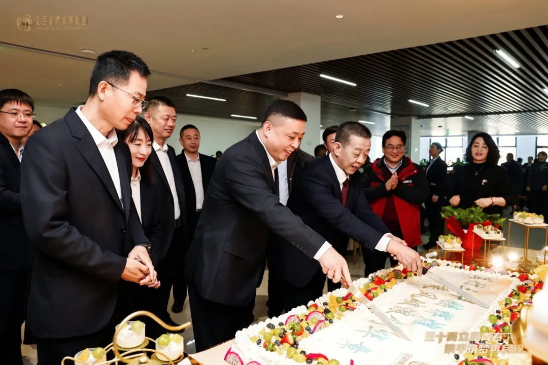 694a12167c37d.jpg 23(1).jpg